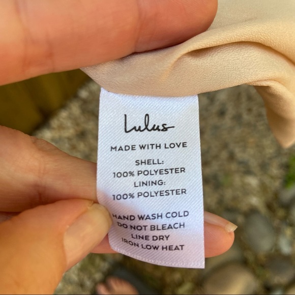 Dreamy Beige Floral Ruffle Wrap Maxi Dress 🌿 - Picture 10 of 11